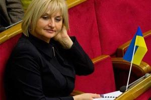 Луценко: удержаться в своем кресле Яценюку помогла группа олигархов