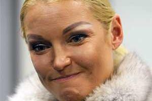 Новые постельные снимки Анастасии Волочковой вызвали бурю комментариев в Сети