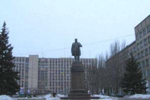 В Донецке патриоты, не испугавшись застенков МГБ, возложили цветы к памятнику Шевченко