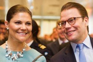 Шведская принцесса Виктория показала новорожденного сына