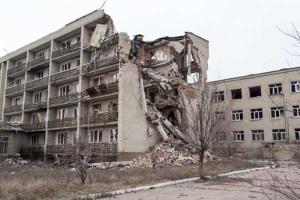 "Горячая точка" в зоне АТО: Марьинка глазами иностранных журналистов. Фоторепортаж 