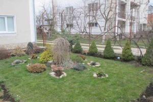На Львовщине ночью во двор дома частного предпринимателя бросили гранату