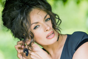 Экс-солистка группы "ВИА Гра" Надежда Мейхер открывает собственный магазин одежды