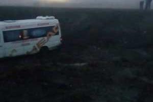 ​Во Львове микроавтобус с детьми сорвался с трассы и съехал в кювет