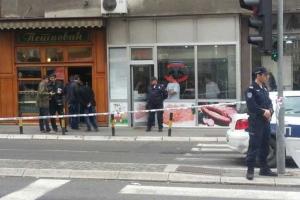 В центре Белграда в кондитерской мужчина привел в действие взрывное устройство