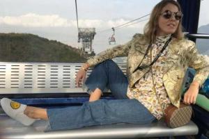 Ксения Собчак, отдыхая в Гонконге, сильно напугала китайцев, упав на пол в фуникулере