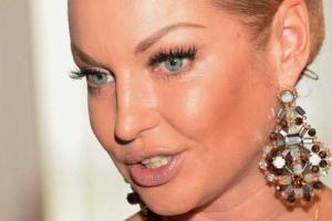 Анастасия Волочкова поделилась в Instagram очередным пикантным снимком