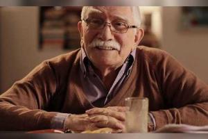 Артист Армен Джигарханян идет на поправку