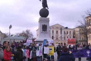 В Харькове полиция предотвратила нападение радикалов на участников марша феминисток