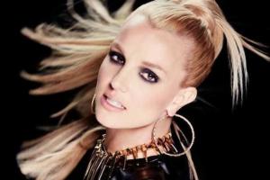 Бритни Спирс показала шикарную фигуру в купальнике