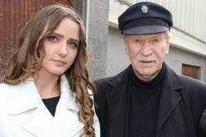 Юная жена актера Ивана Краско шокировала публику в образе Гитлера