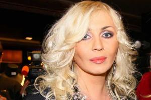 Певица Ирина Билык приняла участие в пикантной фотосессии