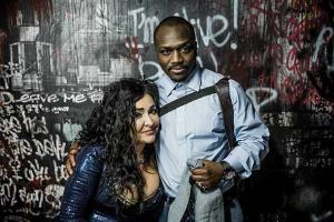 Лолита Милявская в новом клипе снялась в пикантной сцене с темнокожим рэпером 