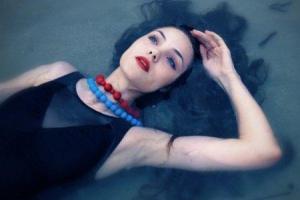 Российская модель Олли Крэм снялась в "горячей" фотосессии для журнала "Yume Magazine"