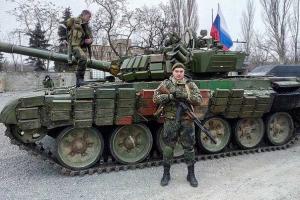 На Донецком направлении боевики "ДНР" подтягивают к передовой танки, САУ и РСЗО "Град" - ГУР