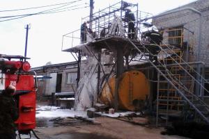 На Харьковщине спасатели ликвидировали пожар на молокозаводе