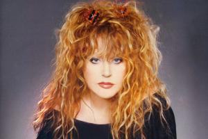 Молодой стилист Алишер предложил Алле Пугачевой стать "иконой стиля" в новом клипе