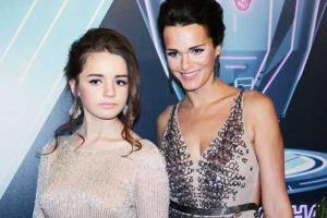 Певица Слава разрешает 17-летней дочери пить алкоголь и "тусить" со взрослой компанией