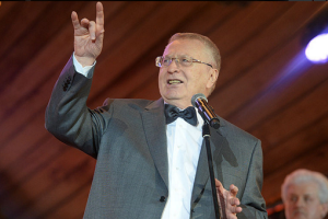 Жириновский в день своего 70-летия устроил народные гуляния в Москве: клоуны, скоморохи, пироги и блины