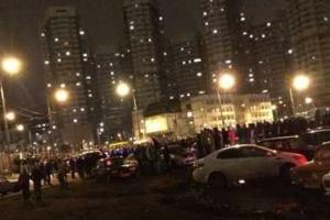 Беспорядки в Москве: ночью полиция разгоняла масштабную сходку стритрейсеров