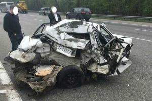 Смертельное ДТП под Киевом: автобус смял автомобиль "Toyota Corolla" вместе с пассажиром