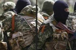 Боевики "ЛНР" проводят учения: "ополченцев" учат стрелять и форсировать водные преграды