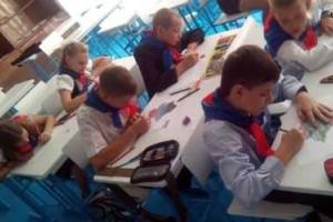 Невеселая жизнь школ оккупированного Донецка: нехватка учителей, поборы, снижение успеваемости