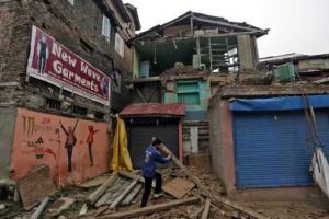 Мощное землетрясение почувствовали жители Пакистана, Индии и Афганистана: есть жертвы