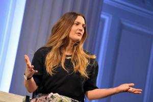 Актриса Дрю Бэрримор разводится с третьим супругом