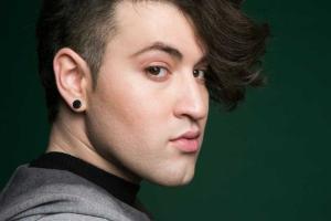 Российские пограничники в "Шереметьево" оскорбили участника "Евровидения-2016" из Израиля