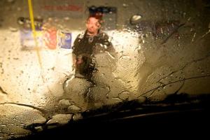 Житель Луганщины, переехав в Ужгород и устроившись на автомойку, угнал авто прямо с места работы