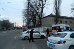 В Киеве рано утром два безработных приятеля ограбили молодую пару