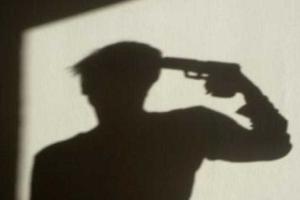 Кровавое селфи: в Индии подросток случайно застрелился, пытаясь сделать "крутое" фото