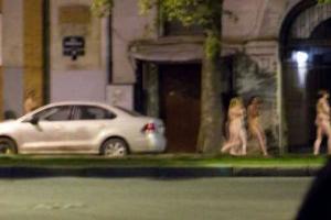 Громкий скандал в Питере: националисты "накрыли" бордель и устроили самосуд