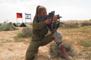 Сеть покорили снимки женщин-военнослужащих армии Израиля