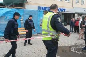 Депутаты открыли стрельбу в ресторане Ужгорода: ранен человек