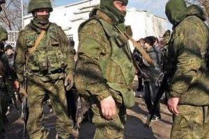 Местное население оккупированного Донбасса уже открыто ловит и лупит наглых российских вояк