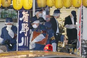 Безумный фанат исполосовал ножом японскую певицу Майю Томиту