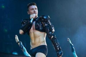 Певец Сергей Лазарев радушно пригласил представителей ЛГБТ-сообщества в Россию