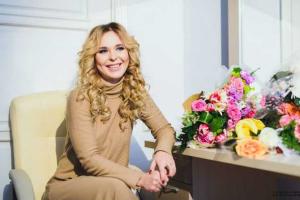 Певица Пелагея перестала скрывать от публики роман с хоккеистом