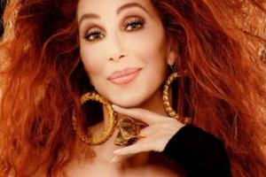 Обворожительная певица Шер отмечает 70-летие