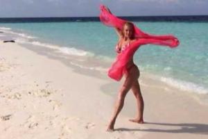 На Мальдивах Анастасию Волочкову чуть не съели акулы