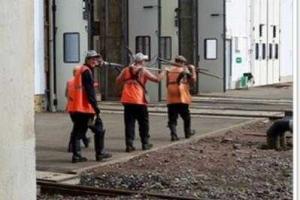 ​Власти "ДНР" всячески препятствуют выезду "рабочих рук" с оккупированной территории 