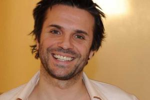 Актер Сергей Астахов уезжает в Швейцарию