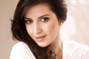 Певица Жасмин потрясающе выглядит после родов