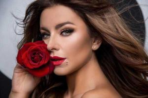 Певица Ани Лорак призналась, как ей удается избежать развода с мужем