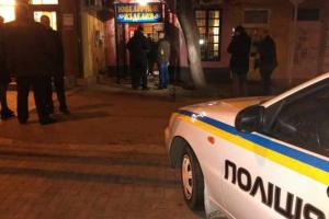 В Николаеве задержаны полицейские, обчистившие ювелирный магазин