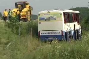 В Сербии в ДТП попал автобус с туристами: 5 человек погибли