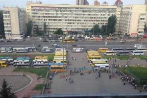 В Киеве проводят акцию протеста автоперевозчики 