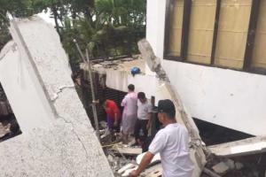 В Таиланде рухнул отель: под завалами остались люди, один турист погиб